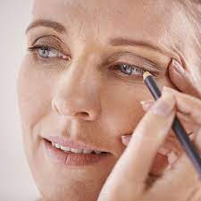 7 Essential Eye Makeup Tips For Women Over 40 Makeup For 60 Year Old Makeup Tips For Older Women Eye Makeup Tips