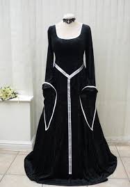 Lotr Medieval Renaissance Dress Costume Black White Dawns Medieval Medieval Dress Medieval Dress Pattern Medieval Gown