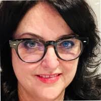 Karen Newberry's Instagram, Twitter & Facebook