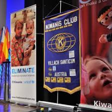 Werde die Augen der Kinder nie vergessen!” in Villach/Treffen