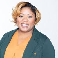 Anna Posey's Instagram, Twitter & Facebook