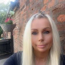 Rachel Burrows's Instagram, Twitter & Facebook