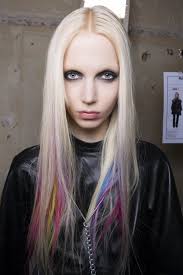 永不退潮，直順髮樣引領秋冬時尚