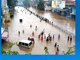 Penduduk mengungsi ke tempat yang aman. Banjir Satu Daripada Bencana Alam Yang Kerap Melanda