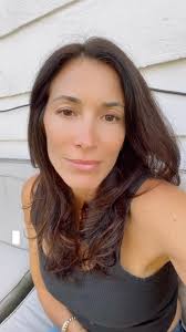 🏠1. You may have more negotiating power: Many sellers didn’t get their  homes ready to sell in the spring, or they listed in the summer & didn’t  realize buyer demand wanes after the half-year mark. ...