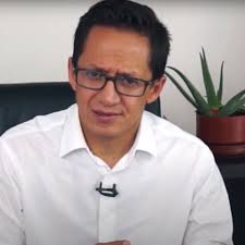 Fiscalía de Ecuador acusa a Defensor del Pueblo por supuesto abuso sexual