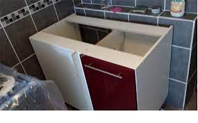 12 marches à vernir, ép. Montage Cuisine Brico Depot