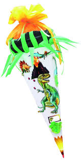 Schultute Bastelset Dino Inkl Schulstarterpaket Gratis 19 99 Schultuten Bastelset Schultute Basteln Bastelsets