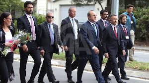 Yeni zelanda başbakanı jacinda ardern, dışişleri bakanı winston peters'ın, başkan recep tayyip erdoğan ile christchurch saldırısını üzerine görüşmek için türkiye'ye geleceğini duyurdu. Oktay Ve Cavusoglu Yeni Zelanda Daki Temaslarini Surduruyor Anadolu Ajansi
