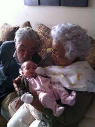 Homologué par les juges du guiness book, c'est le 9 mai 2016 que scooter est devenu le chat vivant le plus vieux du monde. Maries Depuis 79 Ans Ils Deviennent Le Plus Vieux Couple Marie Du Monde