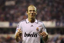 Robben claimed he was forced to leave real madrid, saying that he didn't want to go, but the club wanted to sell him. Robben Uncovers The Reason For His Departure From Real Madrid Hanging By Futbol
