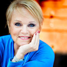 Paula Koivuniemen, 70, mielestä paras elämä alkaa viisikymppisenä: "Enää ei  tarvitse esittää mitään"