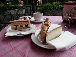 Bei küchenwelten reimers in bonn und bergisch gladbach finden auch sie die küche, die perfekt zu ihnen passt! Bonn Cafe Breuer Bonn Geht Essen