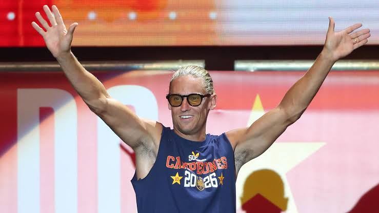 Marcos Llorente silencia las críticas sobre su postura con el eclipse y estalla  en redes sociales: "Es lo de siempre: pan y circo"