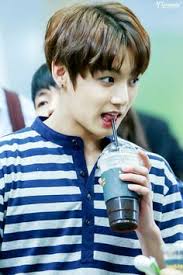 Lalu ia kembali menatap jungkook. 7 Bts Ideas Bts Jungkook Bts Bangtan Boy