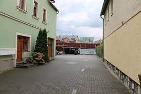 Elke kamer heeft een eigen badkamer met een douche. Gasthaus Pension Zum Roten Haus Bad Schandau Aktualisierte Preise Fur 2021