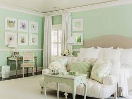It's a beautiful, large room… as large as a few living rooms i know in mumbai! 10 Beautiful Master Bedrooms With Green Walls Mint Green Bedroom Green Bedroom Walls Mint Bedroom
