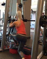 Elevating the front foot of the split squat, as seen in the front foot elevated smith machine split squat, increases the range of motion of the exercise and places more of an emphasis on the hamstring than the traditional variation. Pin On Leg And Ass