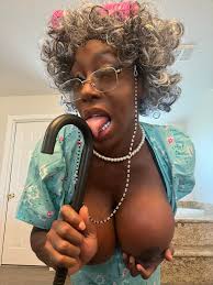 TW Pornstars - 1 pic. Ebony Mystique. Twitter. They better act like they  was raised right ! GRANNYTHOT. 9:26 PM - 31 Oct 2022