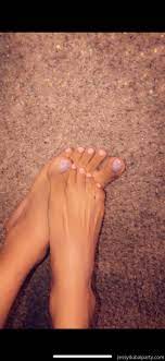 wikiFeet