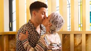 Coronation Street Soap Scoop! Debbie kisses Ryan