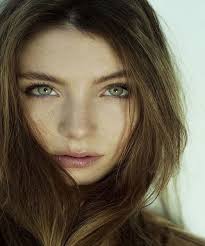 Green Eyed Girls Are Truly A Rare And Amazing Breed Thechive Beautiful Brown Hair And Gre Brown Hair Green Eyes Girl With Green Eyes Brown Hair Green Eyes Girl