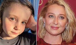 And yes, i know offspring isn't just a medical show, but this is my ranking and i vote that it counts, so shhh. Asher Keddie Shares Very Rare Photos Of Her Five Year Old Son Valentino Daily Mail Online