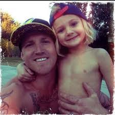 Dustin Merrill's Instagram, Twitter & Facebook