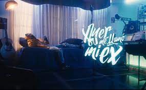 Ayer me llamo mi ex y le dije que lla no lo quiero por que me estaba con otra. Ayer Me Llamo Mi Ex De Khea Ft Lenny Santos Combina Trap Con Bachata