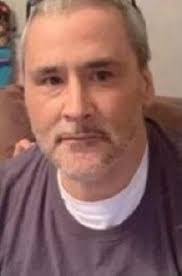 Eric Lindgren's Instagram, Twitter & Facebook