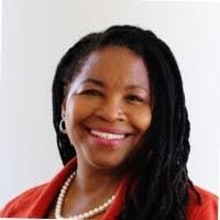 Stephanie Hawley's Instagram, Twitter & Facebook