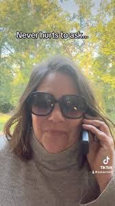 Beth Boyett's Instagram, Twitter & Facebook