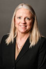 Lynette Stokes's Instagram, Twitter & Facebook