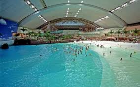 Ocean Dome In Japan Worlds Biggest Indoor Swimming Pool Cool Swimming Pools Indoor Beach Cool Pools