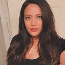 laura valle (@lauraofthevalle)