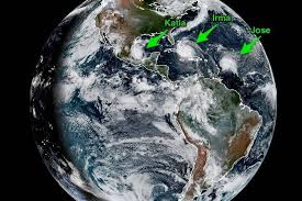 Será o primeiro furacão a atingir a costa do texas desde o. As Imagens Dos Furacoes Que Prometem Causar Estrago Nos Eua Exame