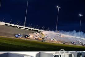 Full monster energy nascar cup series race coke zero sugar 400 at daytona. Erik Jones Gewinnt Nascar Crashfest In Daytona