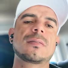 El es Miguel Ángel Gaviria uno de nuestros valientes que desde más Niño ha  vivido el Cáncer cerebral, hoy tiene ya 15 años, donde ha podido vivir su  proceso con mucha incertidumbre,