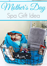 Last Minute Diy Birthday Gift Basket Ideas Mother S Day Gift Idea Spa Basket A Lil Chocolate Too Mom 4 Real Diy Gifts For Mom Diy Mothers Day Gifts Mother S Day Diy