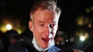 Portland mayor hit with tear gas deployed by federal officers