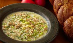 Διαβάστε τη συνταγή για κουραμπιέδες της αργυρώς μπαρμπαρίγου σας προτείνω μια συνταγή που θα λατρέψετε γιατί αυτά τα κουλουράκια είναι εύκολα να τα κάνετε μόνοι σας, έχουν αυθεντικά. Eykolh Syntagh Gia Paradosiakh Mageiritsa Me Aygolemono