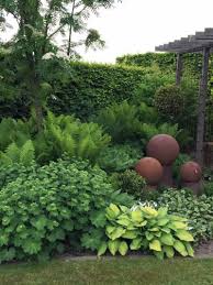 Kreative Gartenideen Und Bilder Die Sie Zur Gartenarbeit Motivieren Werden Garten Pflanzen Garten Und Garten Ideen
