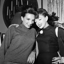 So, after seven years of their wedding, liza divorced him on july 24, 1974. 310 Liza Minnelli Ideas In 2021 Liza Minnelli Judy Garland Liza Minnelli Judy Garland