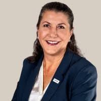 Erin Mckee's Instagram, Twitter & Facebook