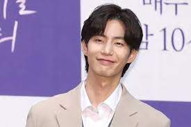 Aktor Korea Song Jae Rim Ditemukan Meninggal di Apartemen, Sebelumnya Ada  Janji Makan Siang - Harian Terbit