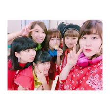 そこに、既に「最強歌少女（仮）」として活動歴のあった アサヒさん・yuka さんの2人を加えた 7人 体制でした。 こうして活動を始めたlittle glee monsterですが、2013年7月に linaさん が 脱退 し、 6人 体制に。 ãƒªãƒˆã‚°ãƒª è„±é€€