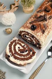 Buche Foret Noire En 2020 Foret Noire Buche De Noel Buche De Noel Foret Noire