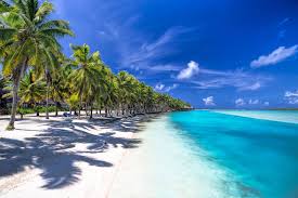 Aitutaki lagoon and its islands are breathtakingly beautiful. Cook Islands 5 Days Aitutaki