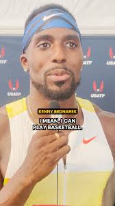 Sydney McLaughlin-Levrone was in total control in the 400m to sweep the  long hurdles group for the Grand Slam title. 👑 📺 Peacock