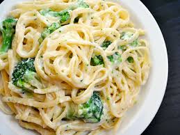 Stir in chicken broth, increase heat to. Broccoli Fettuccine Alfredo Budget Bytes